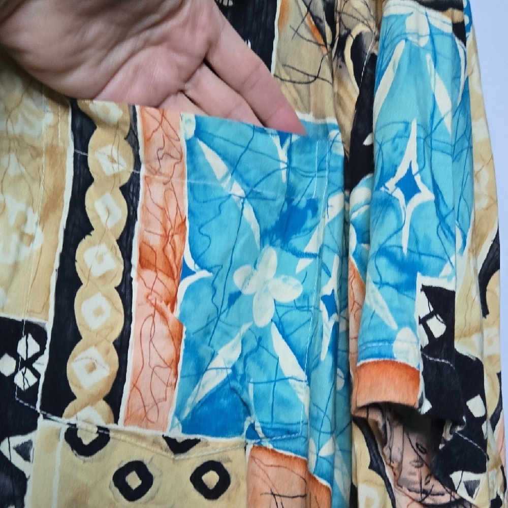 Pineapple Moon 100% Rayon Colorful Patchwork Butt… - image 5